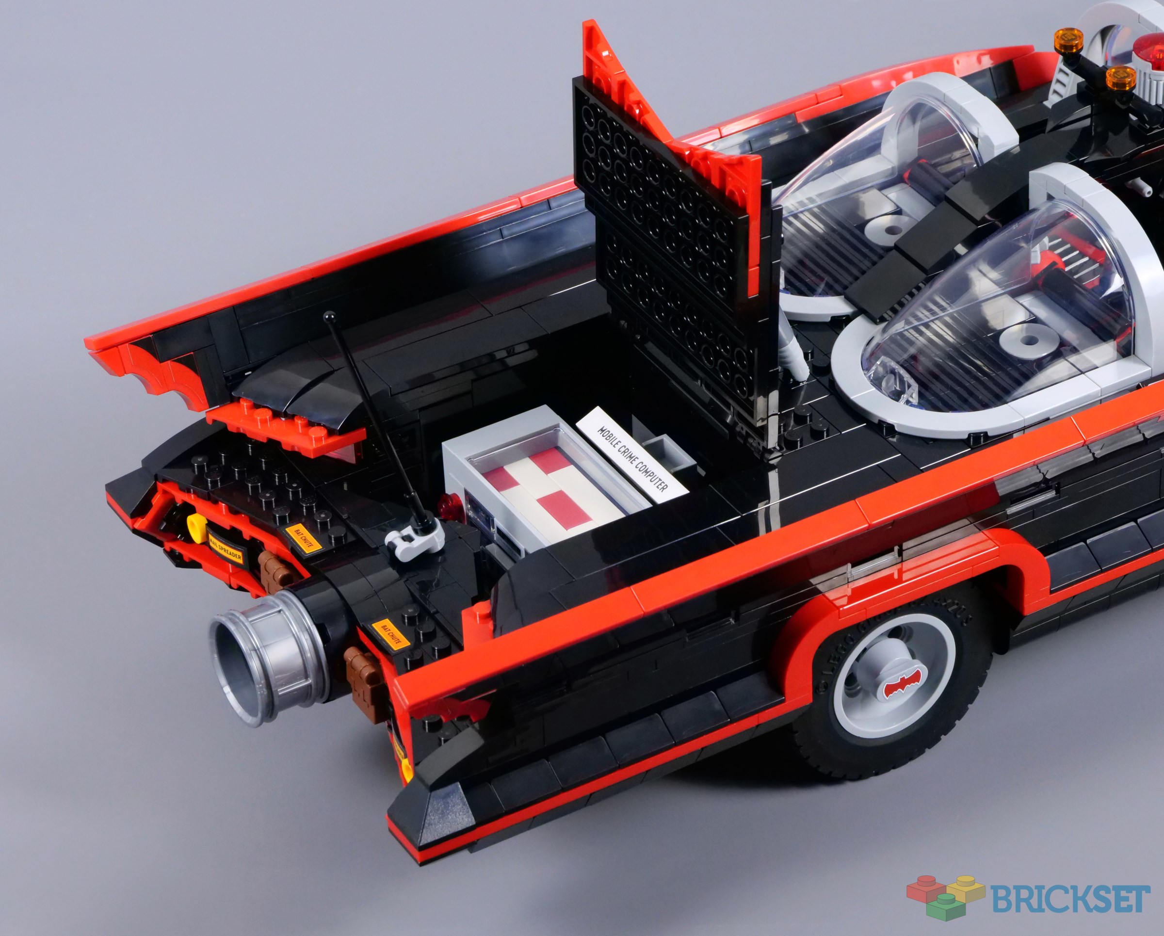 LEGO DC Comics Super Heroes 76328 Batman: The Classic TV Series